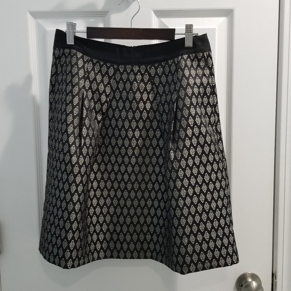 Loft Jacquard Skirt Diamond Pattern